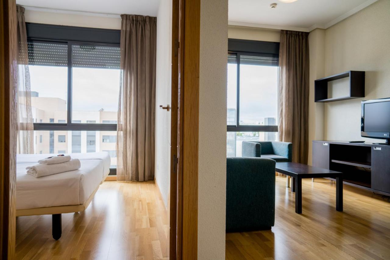 Compostela Suites Madrid Exterior foto