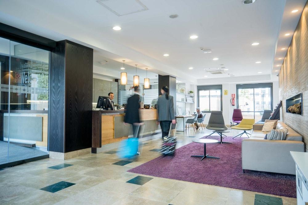 Compostela Suites Madrid Exterior foto